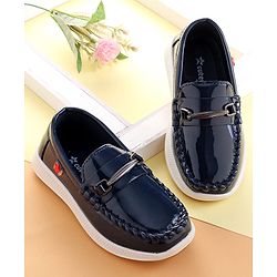 Cute Walk by Babyhug Solid Color Loafers with 3D Applique - Brown