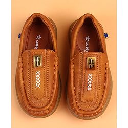 Cute Walk by Babyhug Slip On Solid Loafers - Brown