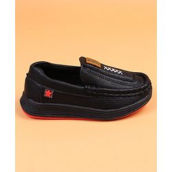 Cute Walk by Babyhug Slip On Solid Loafers - Brown