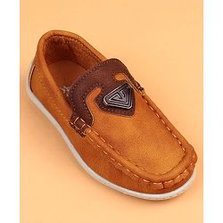 Cute Walk by Babyhug Slip On Solid Loafers - Brown