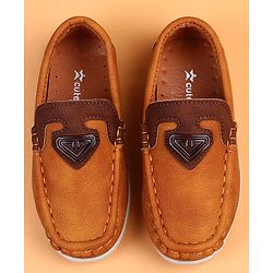 Cute Walk by Babyhug Slip On Solid Loafers - Brown