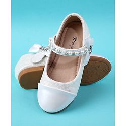 Cute Walk by Babyhug Velcro Closure Ballerina With Pearl Design - White