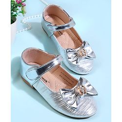 Cute Walk by Babyhug Velcro Closure Ballerina With Bow Applique - Golden
