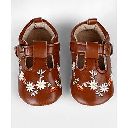 Cute Walk by Babyhug Velcro Closure Booties with Embroidery - Pink