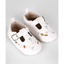 Cute Walk by Babyhug Velcro Closure Booties with Embroidery - Pink