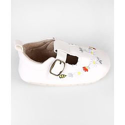 Cute Walk by Babyhug Velcro Closure Booties with Embroidery - Pink