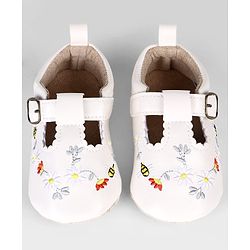 Cute Walk by Babyhug Velcro Closure Booties with Embroidery - Pink