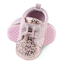 Cute Walk by Babyhug Booties With Velcro Closure & Bow Applique - Pink