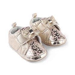 Cute Walk by Babyhug Booties With Velcro Closure & Bow Applique - Pink