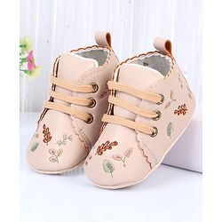Cute Walk by Babyhug Slip On Booties With Leaf Embroidery - Blue