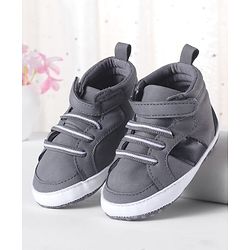 Cute Walk by Babyhug Velcro Closure Booties - Khaki