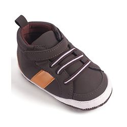 Cute Walk by Babyhug Velcro Closure Booties - Khaki