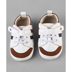 Cute Walk by Babyhug Solid Booties With Velcro Closure - White