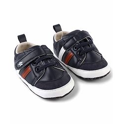 Cute Walk by Babyhug Solid Booties With Velcro Closure - White