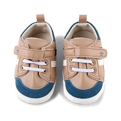 Cute Walk by Babyhug Solid Booties With Velcro Closure - White