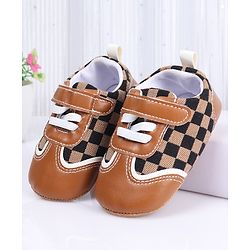 Cute Walk by Babyhug Booties With Velcro Closure & Checks Print - Brown