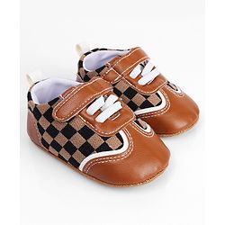 Cute Walk by Babyhug Booties With Velcro Closure & Checks Print - Brown