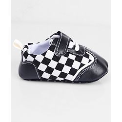 Cute Walk by Babyhug Booties With Velcro Closure & Checks Print - Brown
