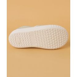 Cute Walk by Babyhug Slip On Casual Shoes with Kitty Embroidery - Pink