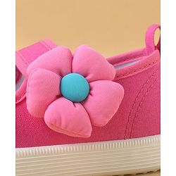 Cute Walk by Babyhug Casual Shoes with Velcro Closure & Floral Applique - Purple