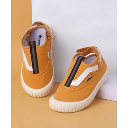Cute Walk by Babyhug Casual Shoes with Velcro Closure And  Tape Detailing - Yellow