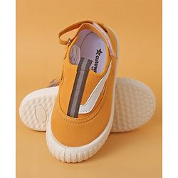 Cute Walk by Babyhug Casual Shoes with Velcro Closure And  Tape Detailing - Yellow