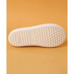 Cute Walk by Babyhug Casual Shoes with Lace Closure And Heart Print - Pink
