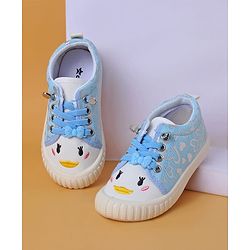 Cute Walk by Babyhug Casual Shoes with Lace Closure And Heart Print - Pink