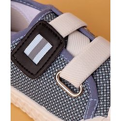 Cute Walk by Babyhug Casual Shoes With Velcro Closure - Blue