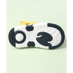 Cute Walk by Babyhug Velcro Closure Sandals with Applique - Blue