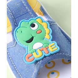 Cute Walk by Babyhug Velcro Closure Sandals with Applique - Blue