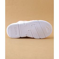 Cute Walk by Babyhug Casual Shoes with Velcro Closure & Teddy Print - Pink