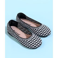 Cute Walk by Babyhug Slip On Ballerina With Design - Blue