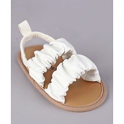 Cute Walk by Babyhug Booties  with Back Strap - Pink