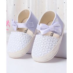 Cute Walk by Babyhug Booties With Bow Applique - White
