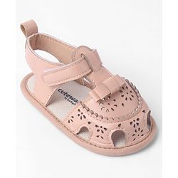 Cute Walk by Babyhug Velcro Closure Solid Booties - Pink