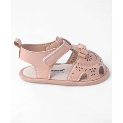 Cute Walk by Babyhug Velcro Closure Solid Booties - Pink