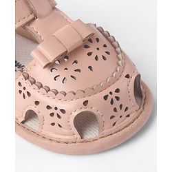 Cute Walk by Babyhug Velcro Closure Solid Booties - Pink