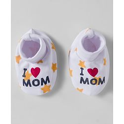 Babyhug 100% Cotton Interlock Knit Mittens & Booties Set With Text Print - White
