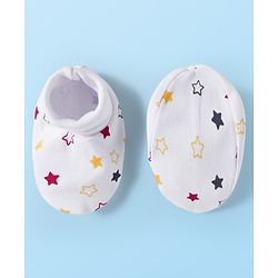 Babyhug 100% Cotton Interlock Knit Mittens & Booties Set With Star Print - White