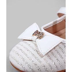 Cute Walk by Babyhug Ballerina with Bow Applique and Velcro Closure - Beige