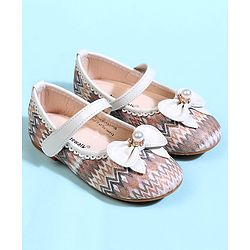 Cute Walk by Babyhug Velcro Closure Printed Ballerina With Bow Applique - Purple