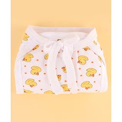 Babyhug Premium 100% Cotton Newborn Gift Set  11 Pcs Clothing Hamper Duck Print - Yellow| Jhabla, Bib, Wrapper, Mittens, Booties, 3 Wash cloths & 2 Nappies| Gift Set for New Born Boys & Girls