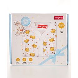 Babyhug Premium 100% Cotton Newborn Gift Set  11 Pcs Clothing Hamper Duck Print - Yellow| Jhabla, Bib, Wrapper, Mittens, Booties, 3 Wash cloths & 2 Nappies| Gift Set for New Born Boys & Girls