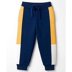 Babyhug Single Jersey Knit Full Raglan Sleeves T-Shirt & Lounge Pant Set With Animal Print - Yellow & Navy Blue