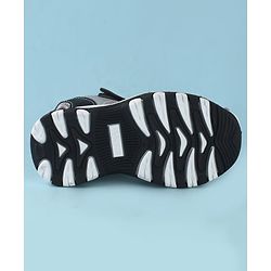 Cute Walk by Babyhug Velcro Closure Solid Sandals - Black
