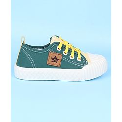 Cute Walk by Babyhug Casual Shoes with 3D Applique - Green