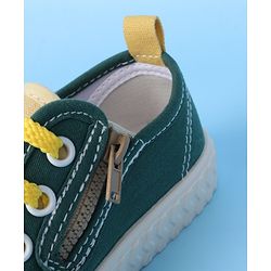 Cute Walk by Babyhug Casual Shoes with 3D Applique - Green