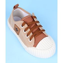 Cute Walk by Babyhug Casual Shoes with 3D Applique - Green