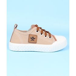 Cute Walk by Babyhug Casual Shoes with 3D Applique - Green